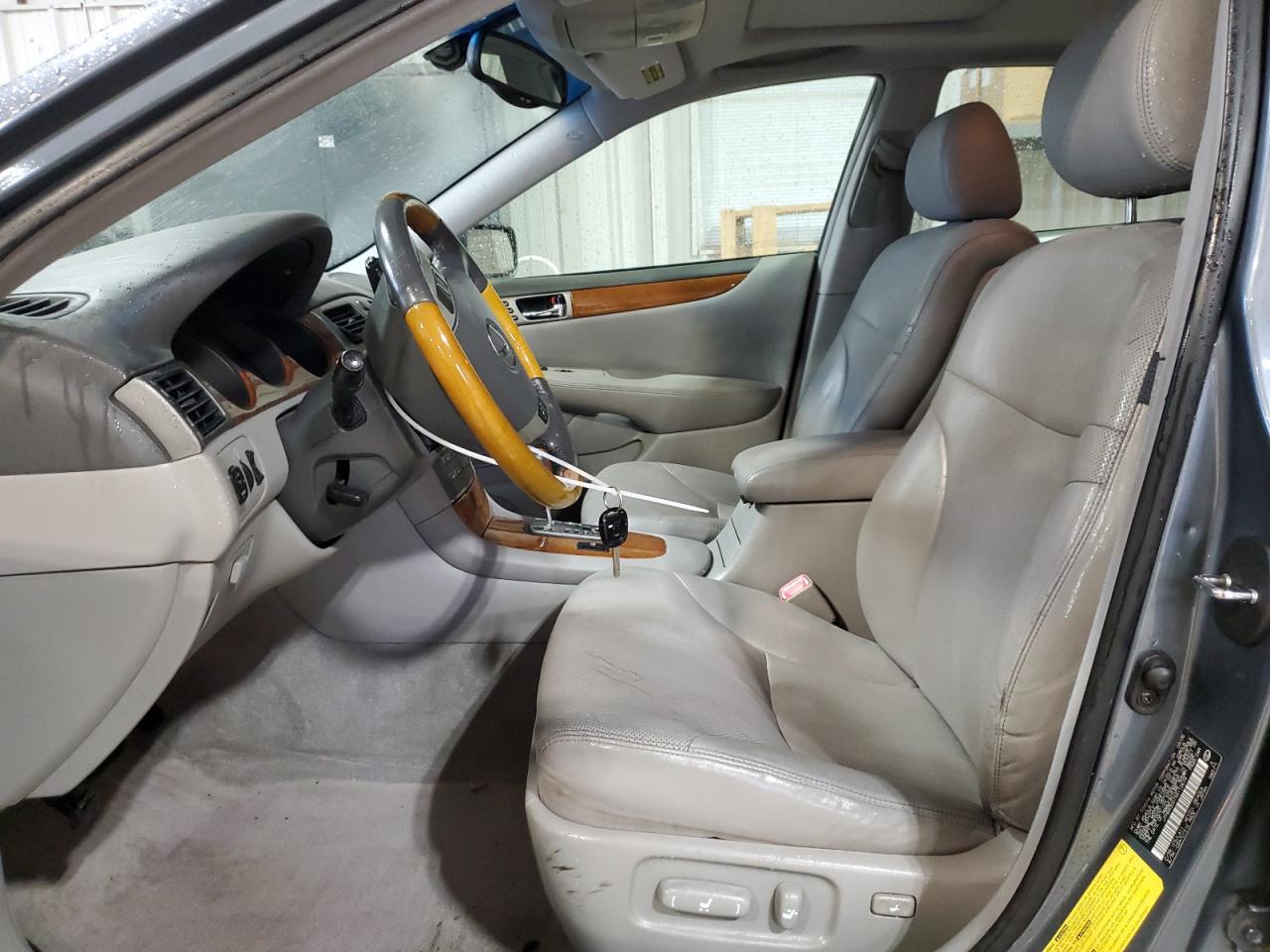 2005 Lexus ES VIN JTHBA30G155112674 Copart auction photo, rear end / minor dent/scratches damage thumbnail 7