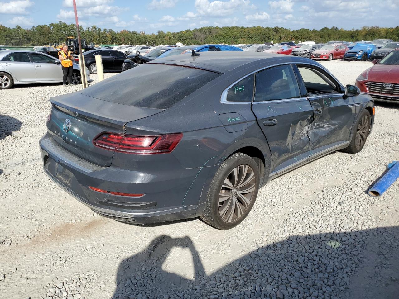 2019 Volkswagen Arteon VIN WVWAR7AN6KE031725 Copart auction photo, side / front end damage thumbnail 3