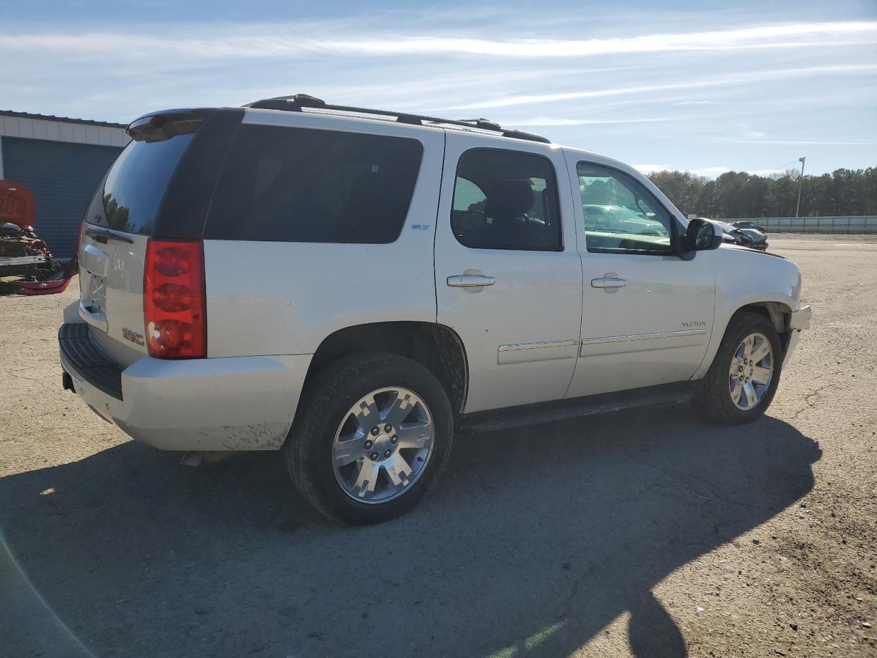 2013 GMC Yukon VIN 1GKS1CE05DR259086 Copart auction photo, front end damage thumbnail 3