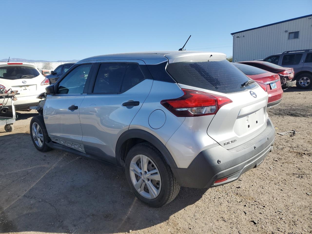 2020 Nissan Kicks VIN 3N1CP5BV1LL509264 Copart auction photo, front end damage thumbnail 2