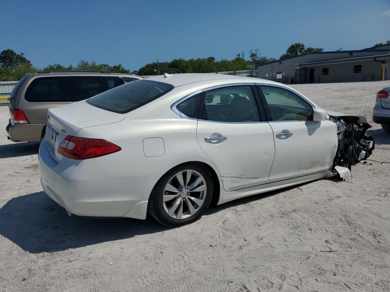 2012 Infiniti M VIN JN1BY1AP3CM335045 Copart auction photo, front end / minor dent/scratches damage thumbnail 3