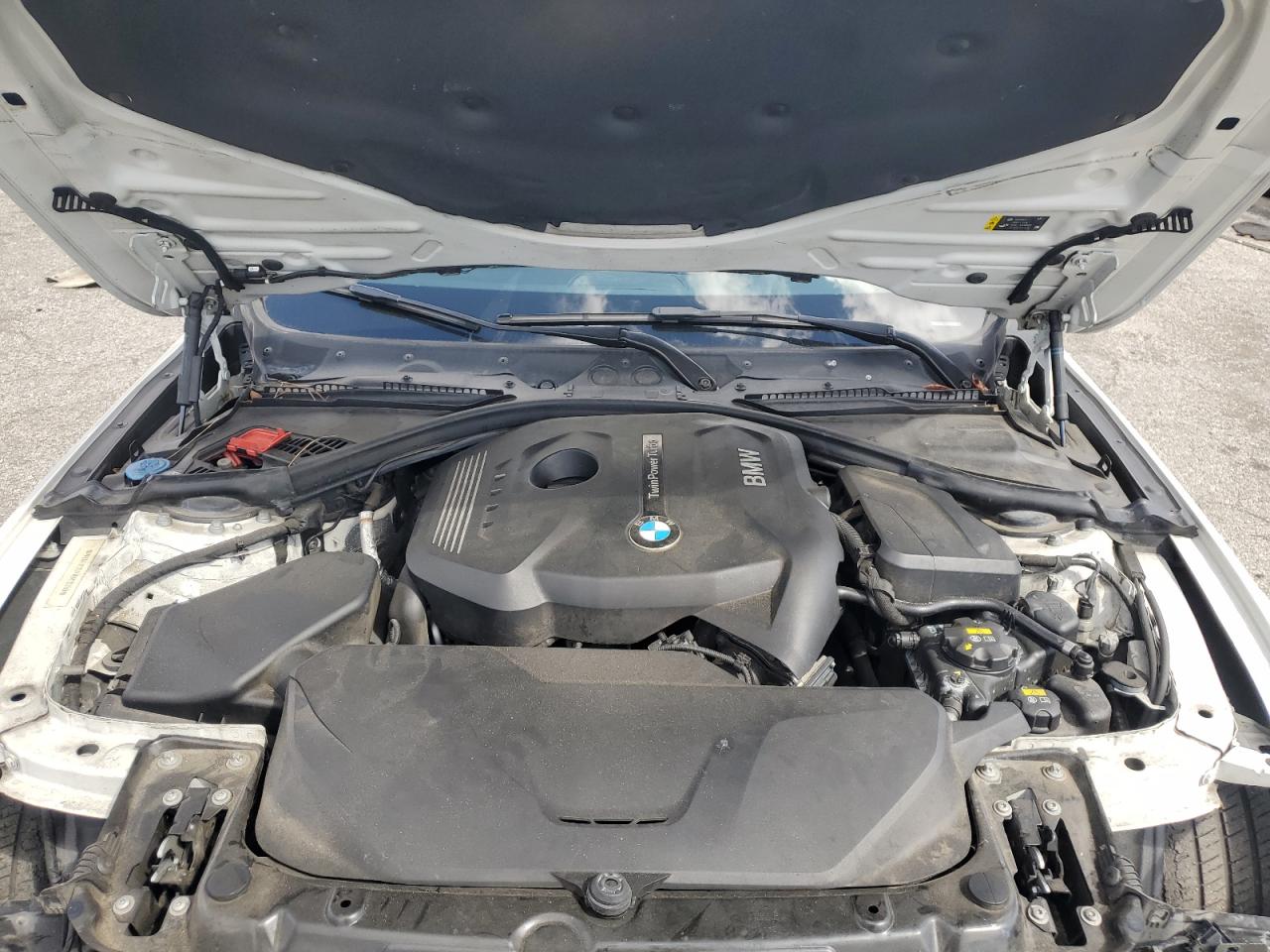 2018 BMW 4er VIN WBA4J1C5XJBM10559 Copart auction photo, front end damage thumbnail 12