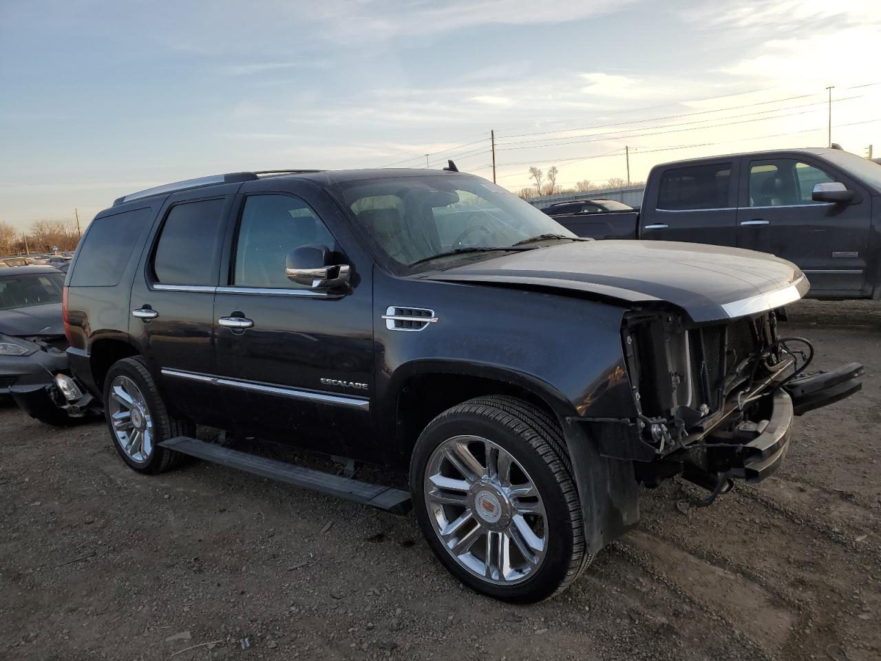 2013 Cadillac Escalade VIN 1GYS4DEF3DR205700 Copart auction photo, front end damage thumbnail 4