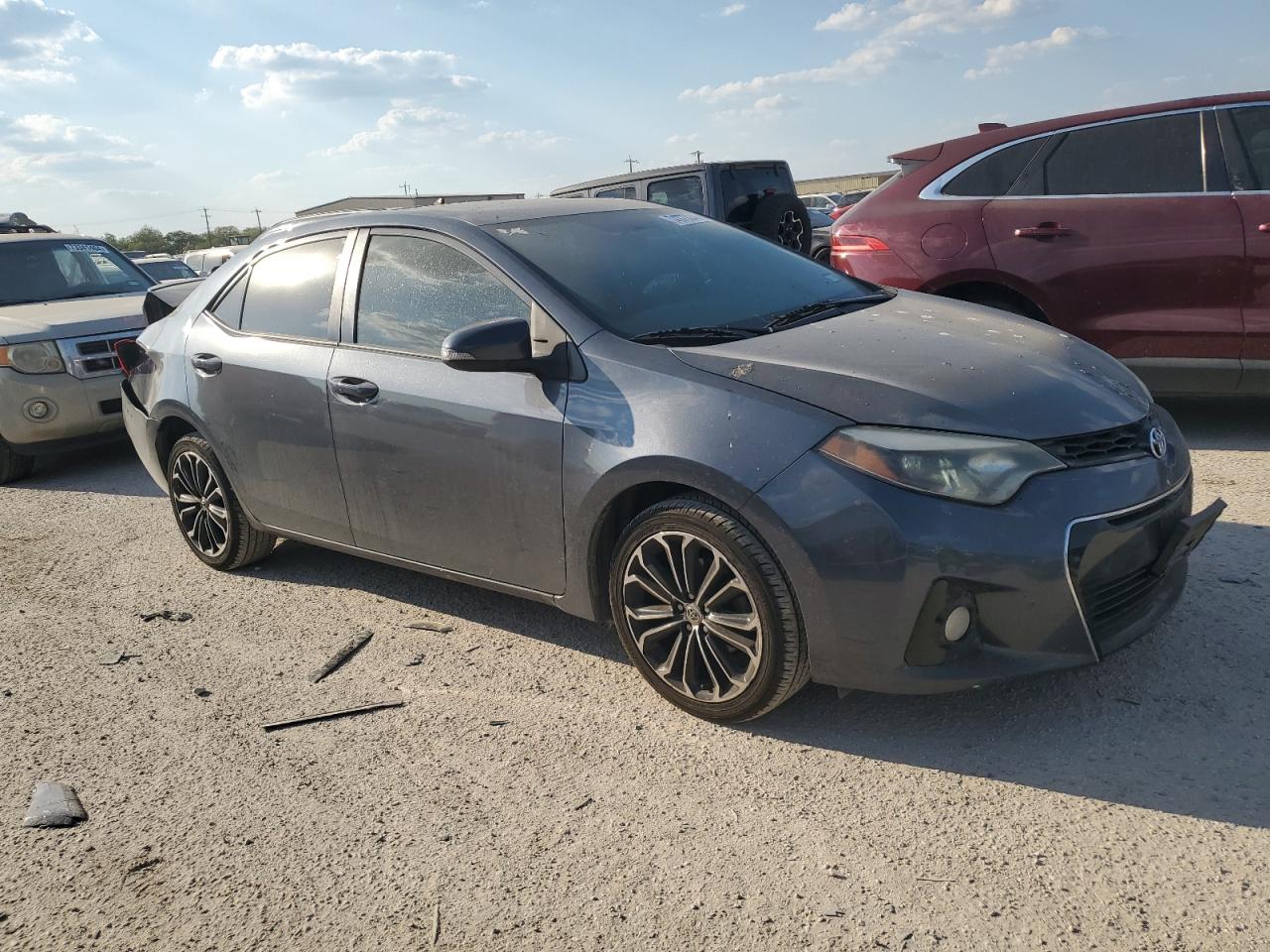 2016 Toyota Corolla VIN 5YFBURHE6GP390989 Copart auction photo, rear end damage thumbnail 4