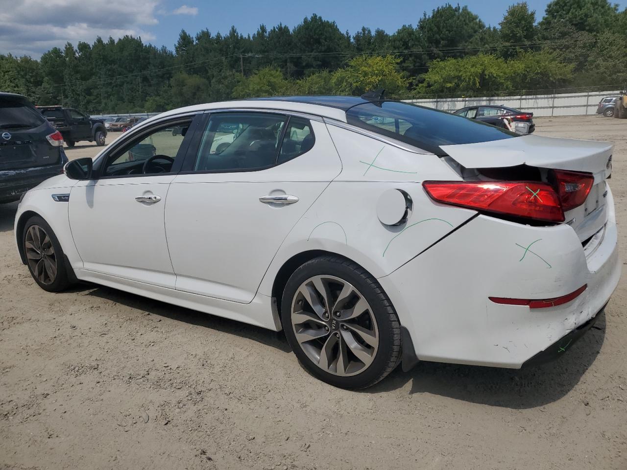 2015 KIA Optima VIN 5XXGR4A6XFG431712 Copart auction photo, rear end / minor dent/scratches damage thumbnail 2
