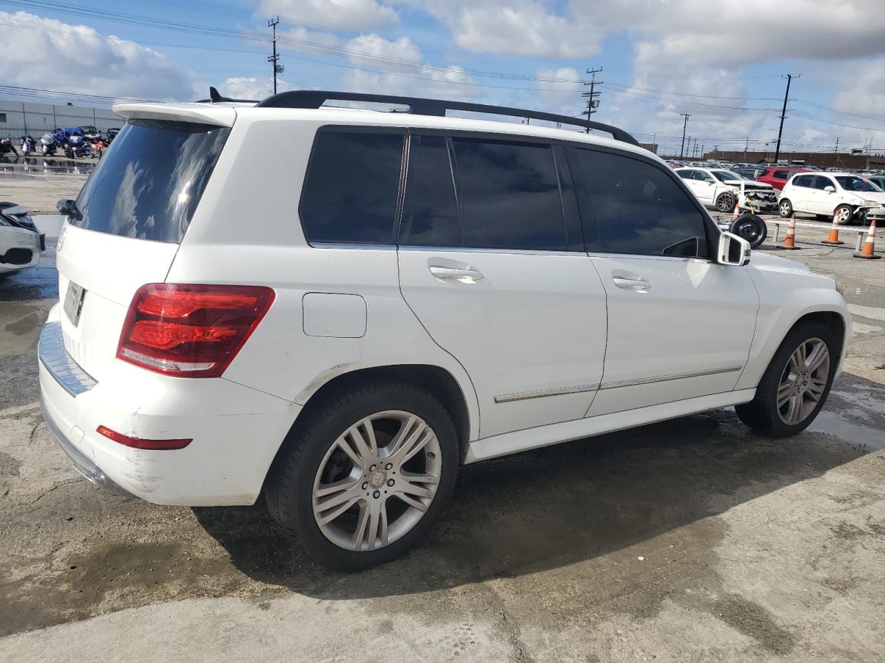 2014 Mercedes-Benz GLK-klasse VIN WDCGG5HB5EG325782 Copart auction photo, front end / undercarriage damage thumbnail 3