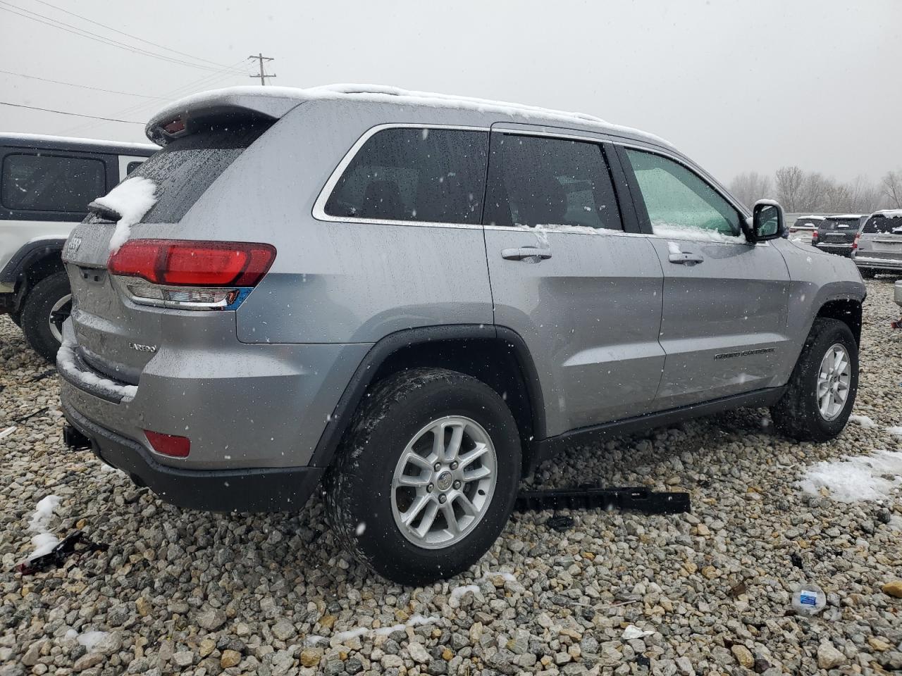 2020 Jeep Grand Cherokee VIN 1C4RJFAG1LC327433 Copart auction photo, front end damage thumbnail 3