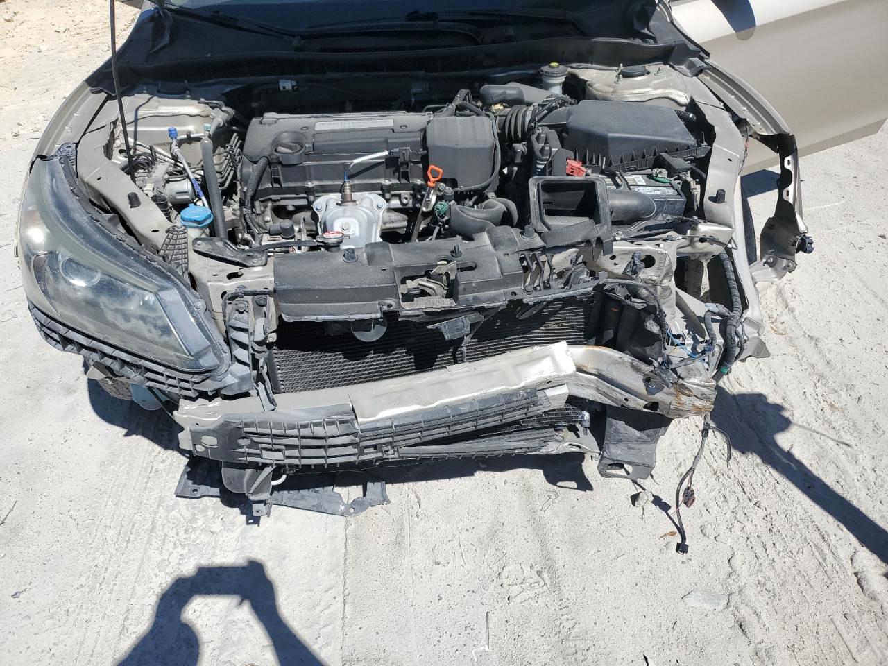 2015 Honda Accord VIN 1HGCR2F35FA045620 Copart auction photo, front end damage thumbnail 11