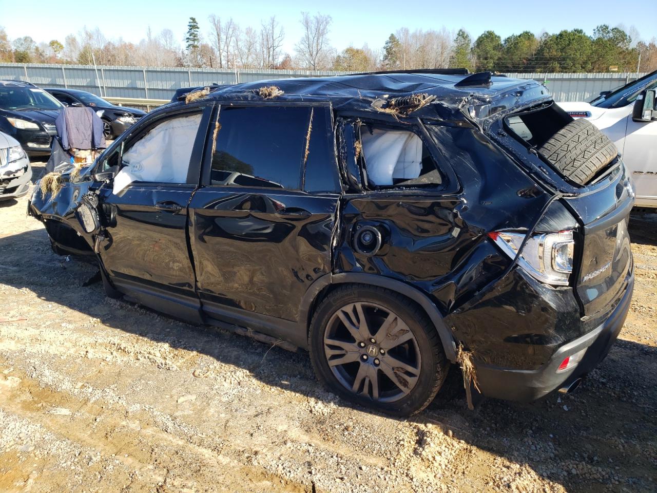 2019 Honda Passport VIN 5FNYF8H53KB012776 Copart auction photo, rollover / undercarriage damage thumbnail 2