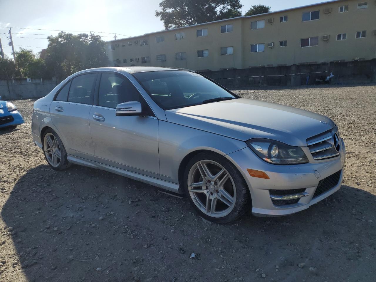 2012 Mercedes-Benz C-klasse VIN WDDGF8BB4CR208026 Copart auction photo, water/flood / stripped damage thumbnail 4