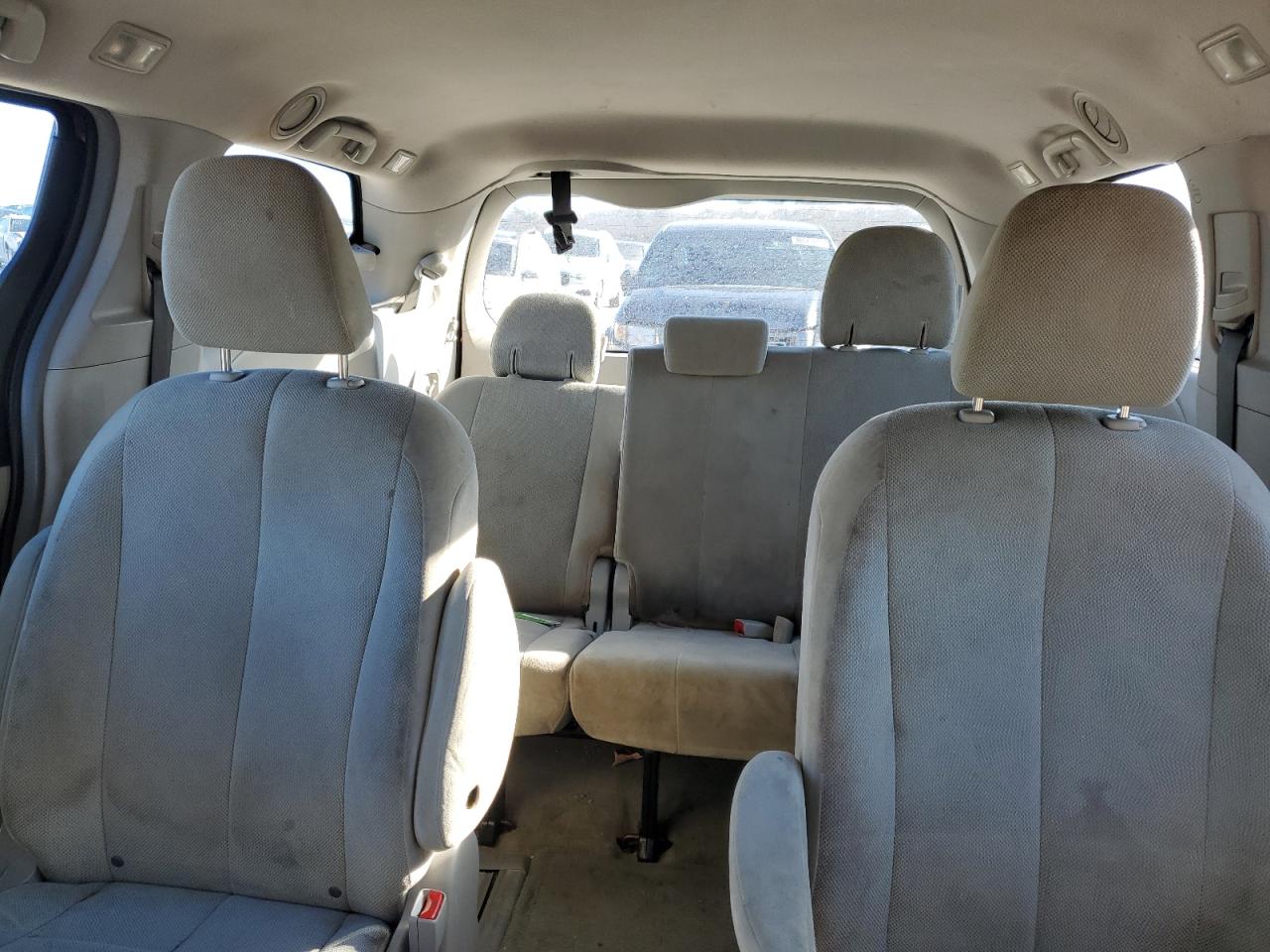 2014 Toyota Sienna VIN 5TDZK3DC8ES523245 Copart auction photo, front end / side damage thumbnail 10