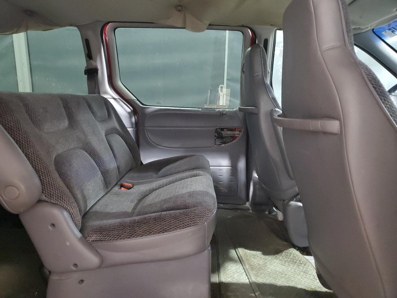 1996 Dodge Caravan VIN 2B4GP2430TR821438 Copart auction photo, side / front end damage thumbnail 11