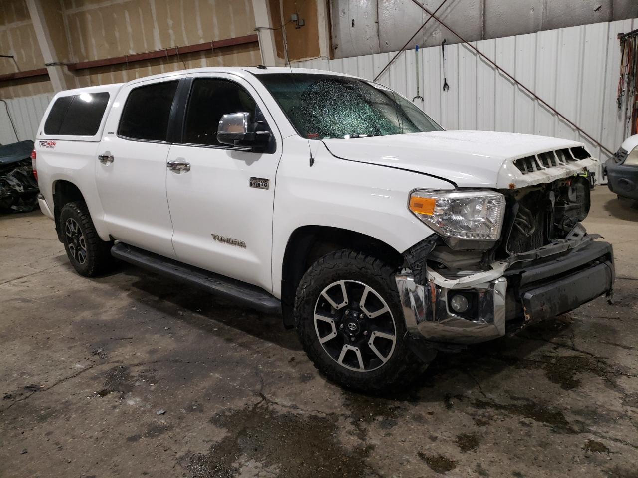 2015 Toyota Tundra VIN 5TFHW5F16FX433370 Copart auction photo, front end / all over damage thumbnail 4