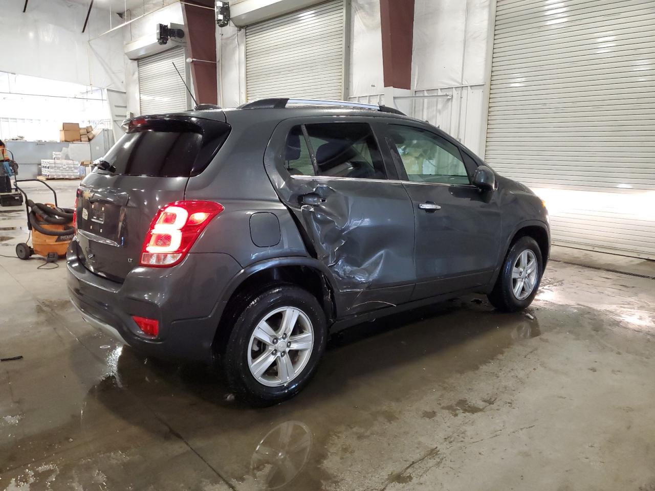 2020 Chevrolet Trax VIN 3GNCJPSB8LL123111 Copart auction photo, side / front end damage thumbnail 3