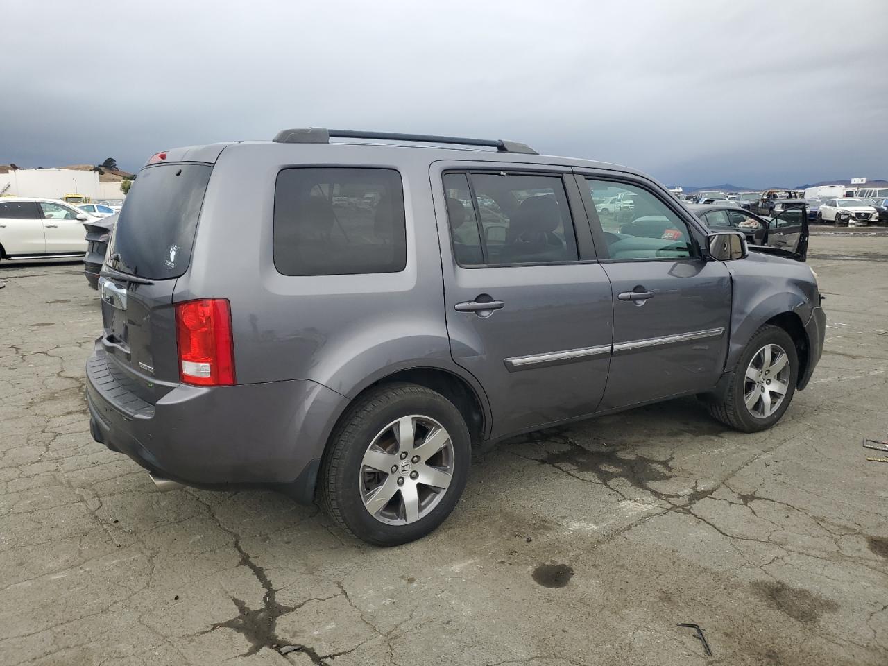 2015 Honda Pilot VIN 5FNYF3H97FB020021 Copart auction photo, front end damage thumbnail 3