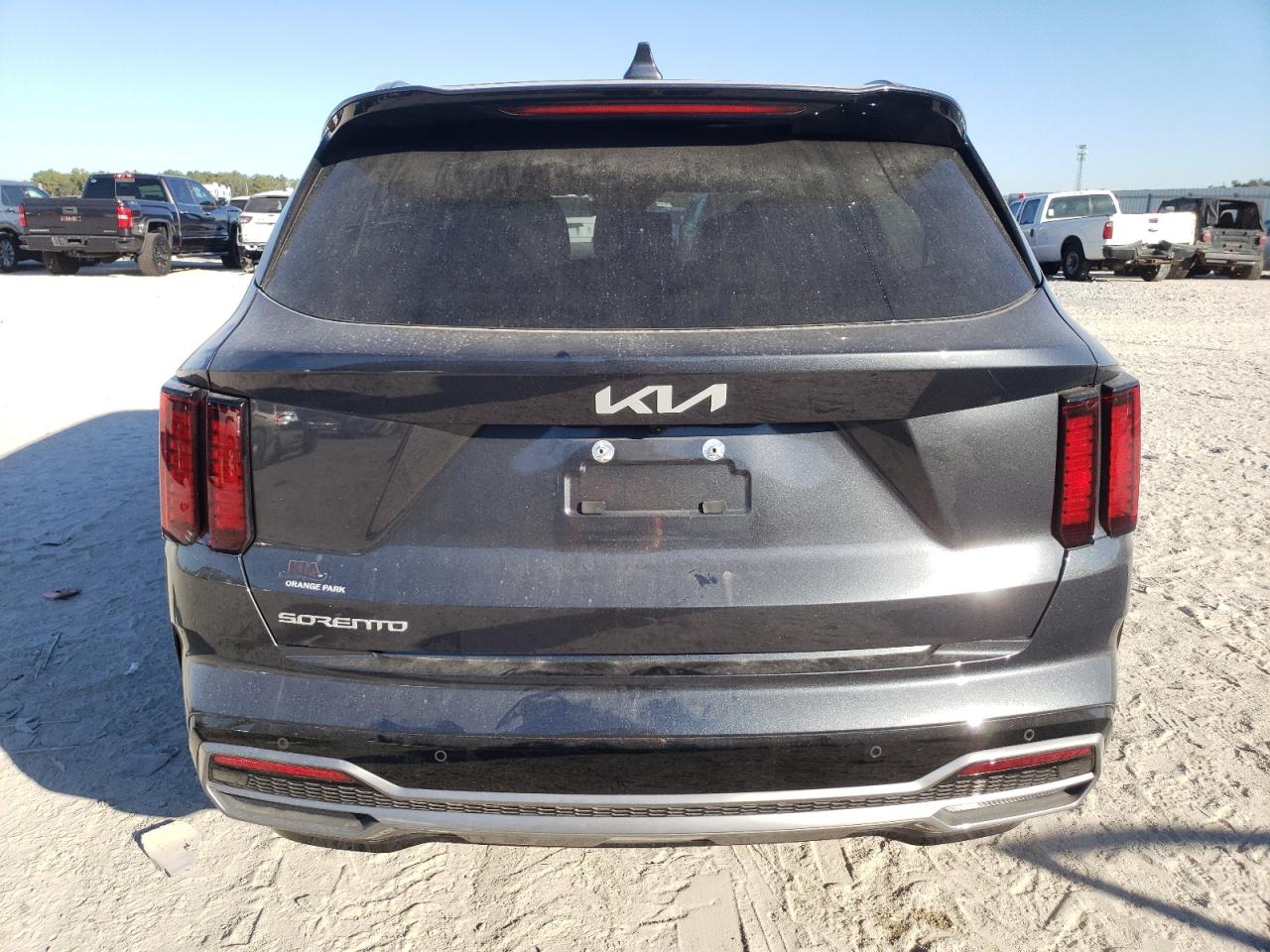 2023 KIA Sorento VIN 5XYRL4LC0PG230850 Copart auction photo, front end damage thumbnail 6
