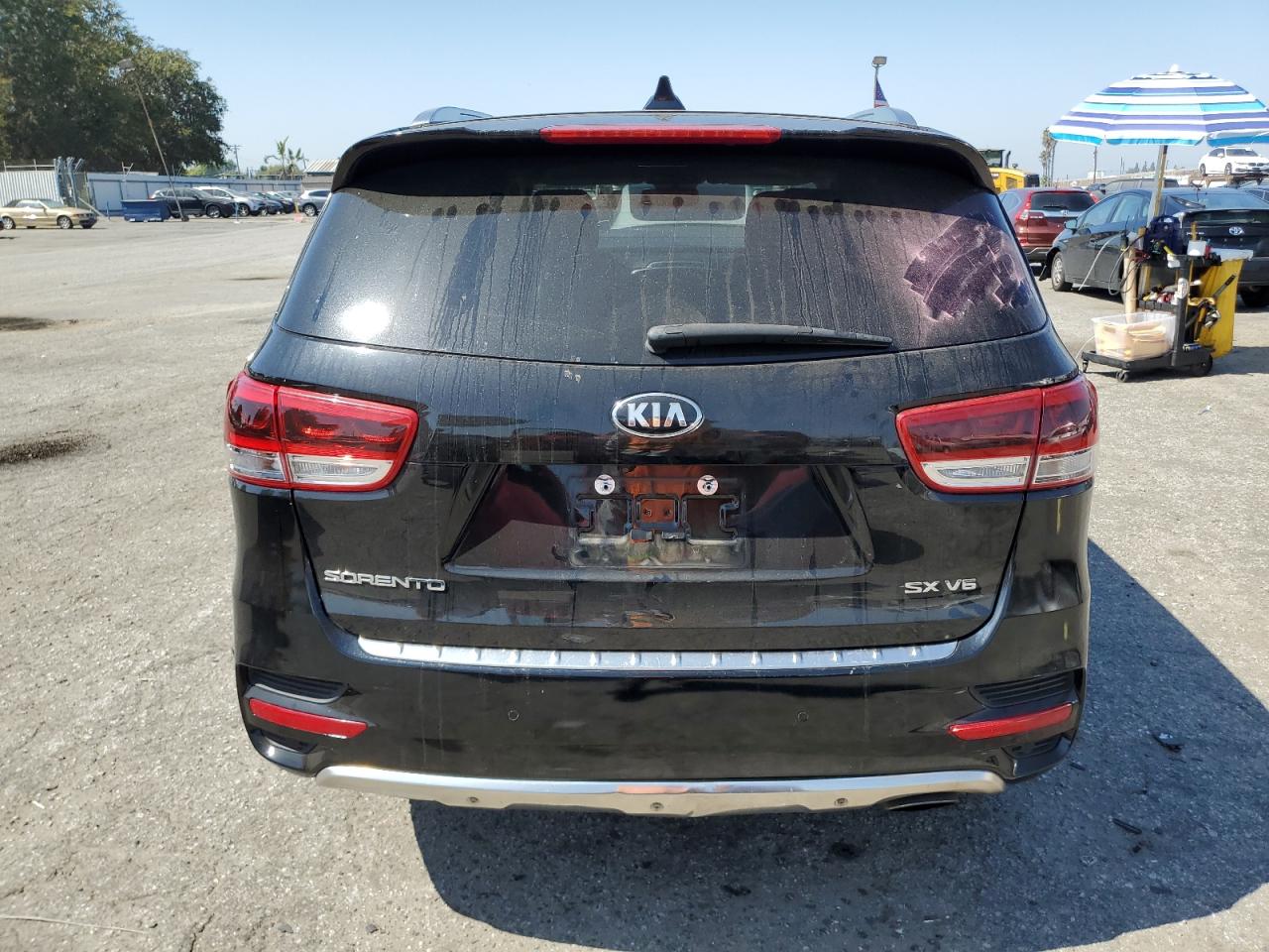 2017 KIA Sorento VIN 5XYPK4A58HG306797 Copart auction photo, front end / minor dent/scratches damage thumbnail 6
