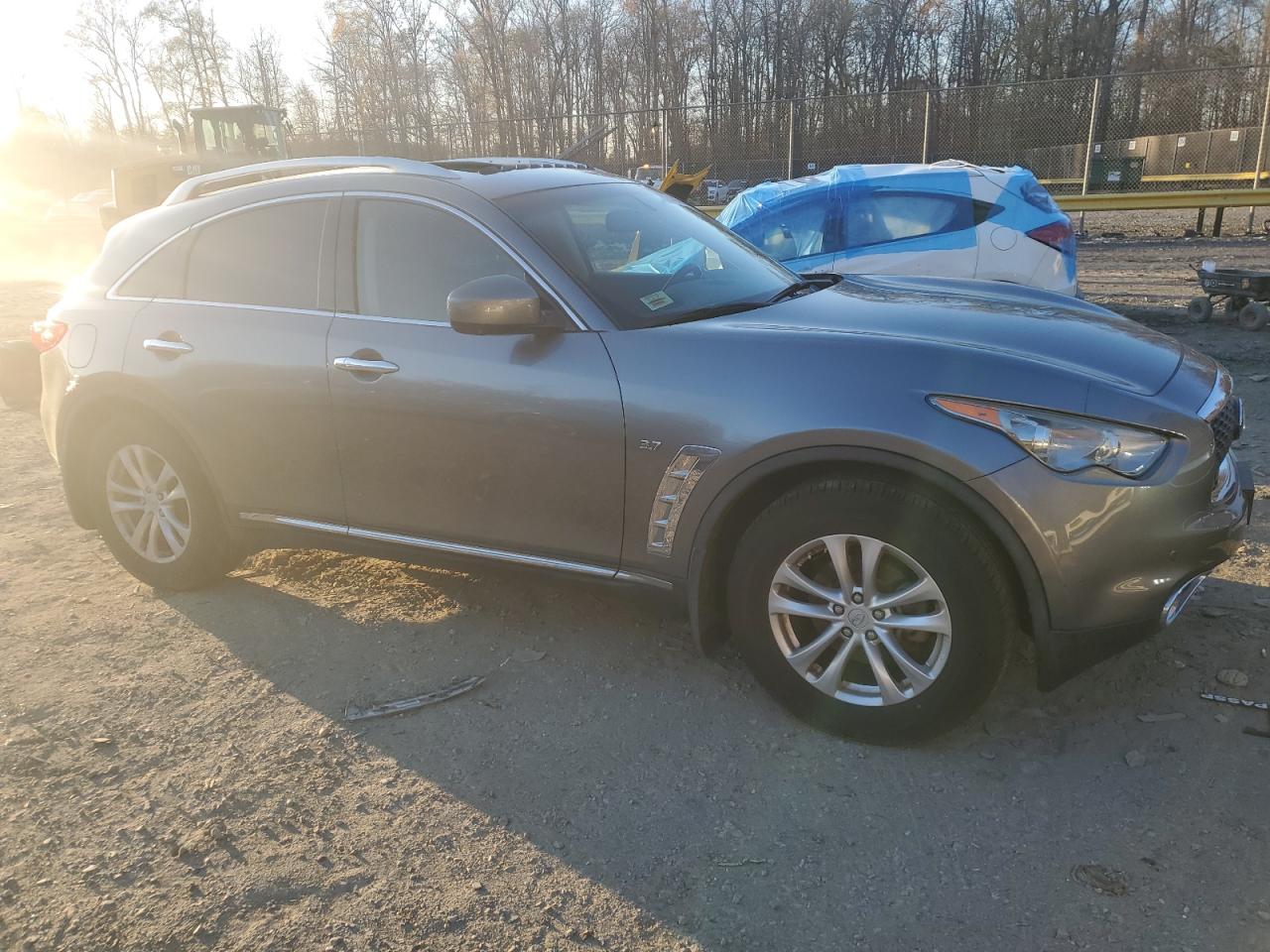 2017 Infiniti QX70 VIN JN8CS1MW4HM416167 Copart auction photo, minor dent/scratches damage thumbnail 4