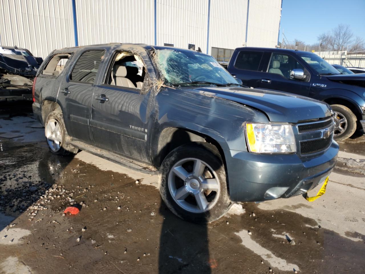 2008 Chevrolet Tahoe VIN 1GNFK13008J150256 Copart auction photo, all over damage thumbnail 4