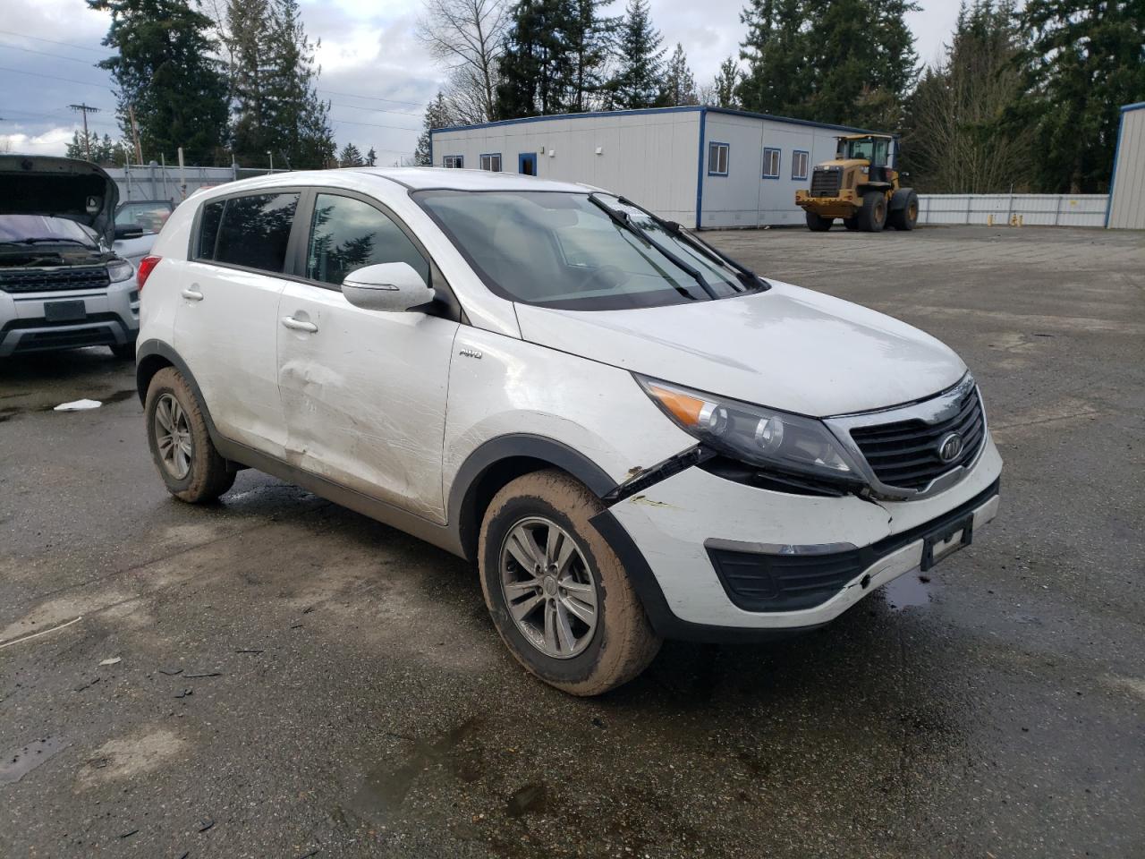 2011 KIA Sportage VIN KNDPBCA21B7098556 Copart auction photo, rollover / front end damage thumbnail 4
