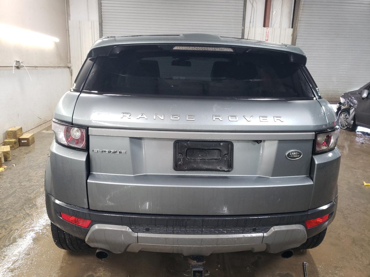 2015 Land Rover Range Rover VIN SALVR2BG6FH004784 Copart auction photo, front end damage thumbnail 6
