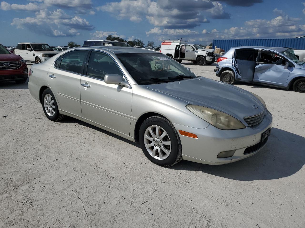 2004 Lexus ES VIN JTHBA30G545035208 Copart auction photo, mechanical / minor dent/scratches damage thumbnail 4