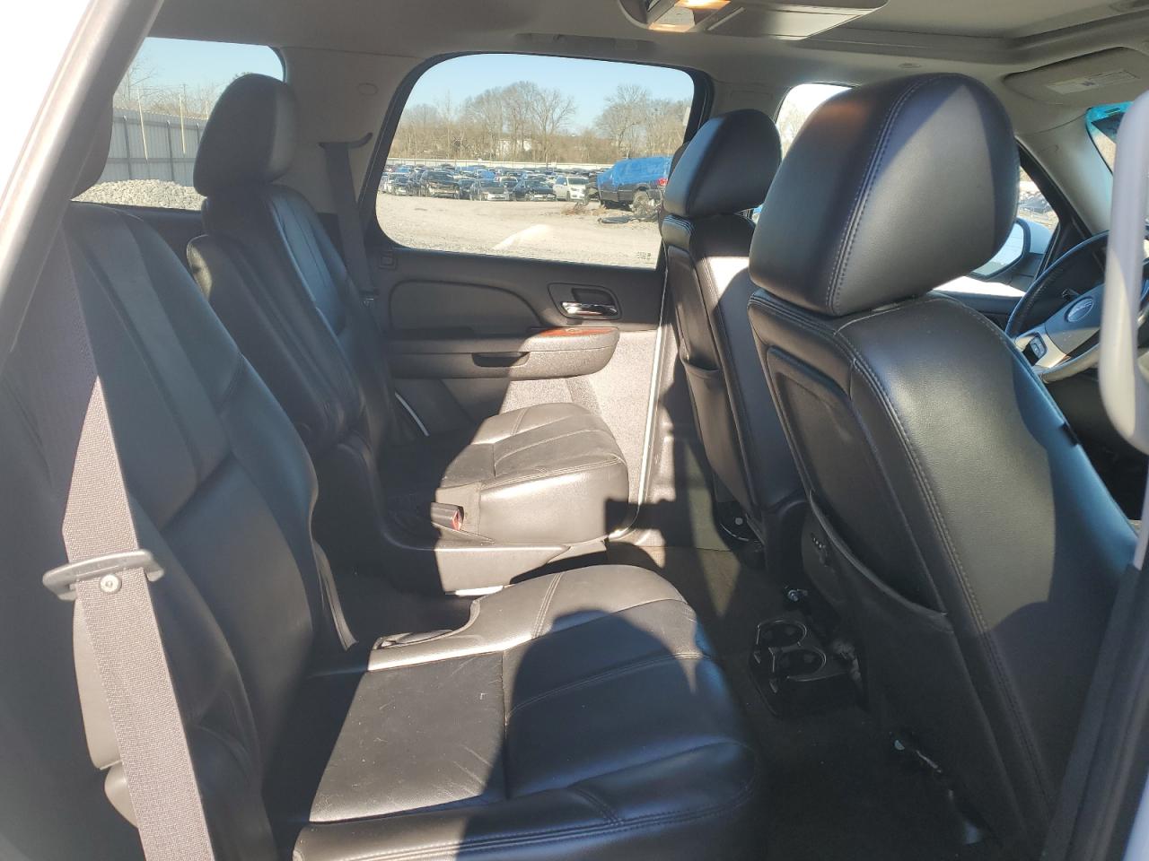2011 GMC Yukon VIN 1GKS2CE07BR352444 Copart auction photo, front end damage thumbnail 11