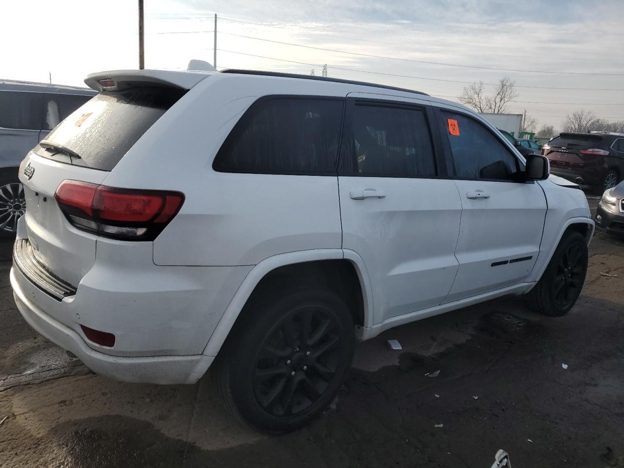 2018 Jeep Grand Cherokee VIN 1C4RJFAG0JC420795 Copart auction photo, front end damage thumbnail 3