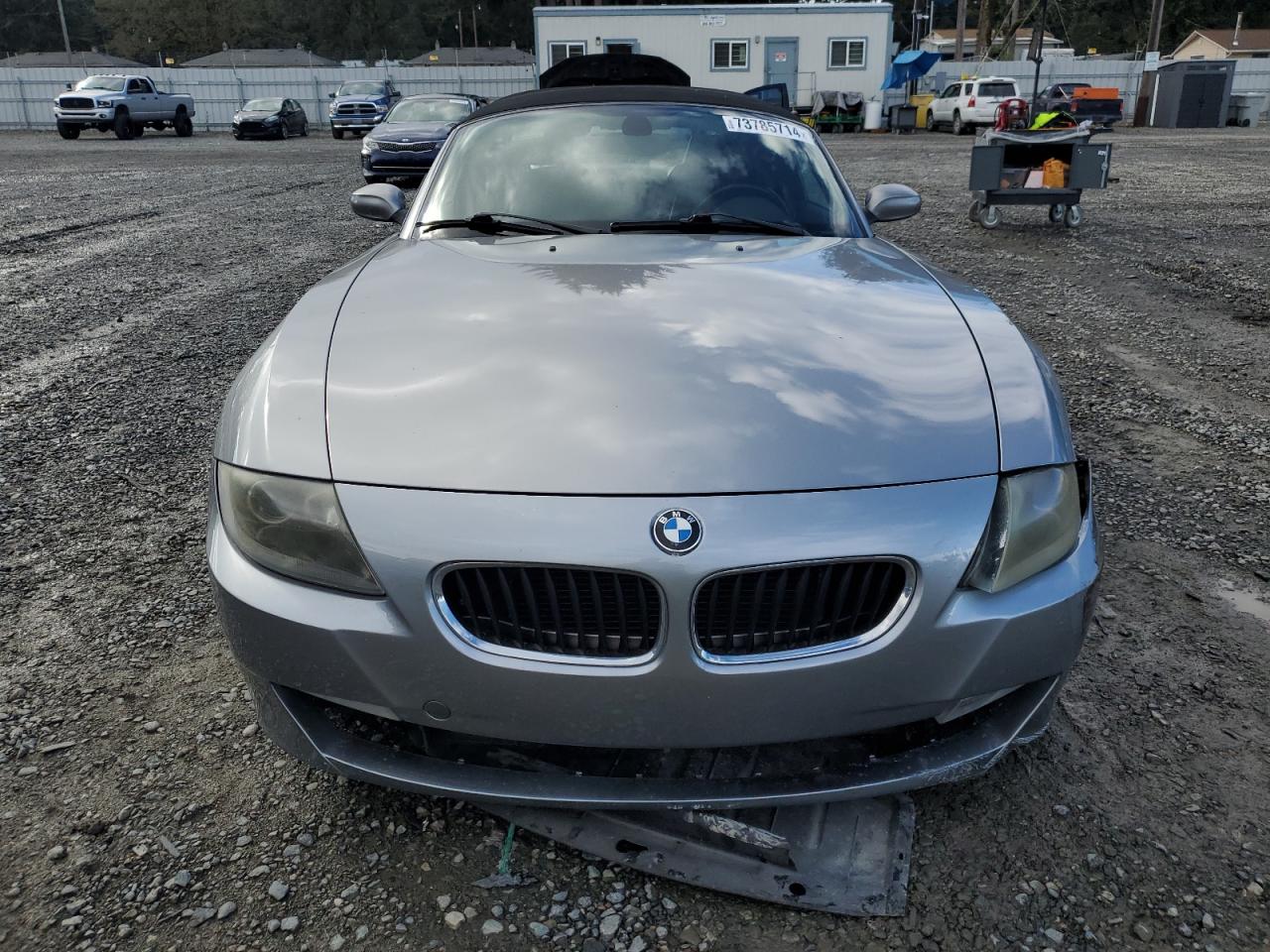 2006 BMW Z4 VIN 4USBU33596LW67267 Copart auction photo, front end damage thumbnail 5