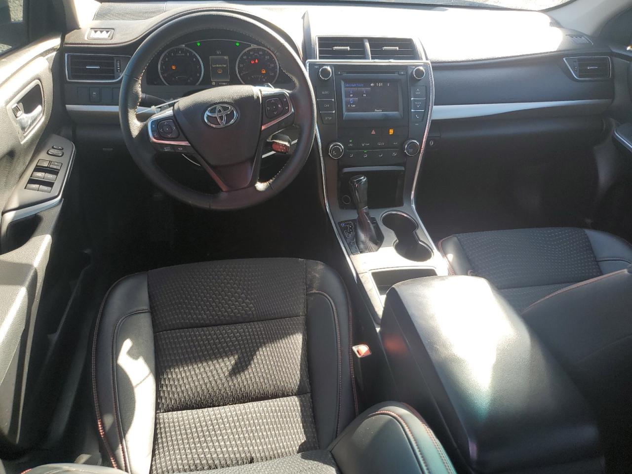 2015 Toyota Camry VIN 4T1BF1FKXFU886556 Copart auction photo, water/flood / minor dent/scratches damage thumbnail 8