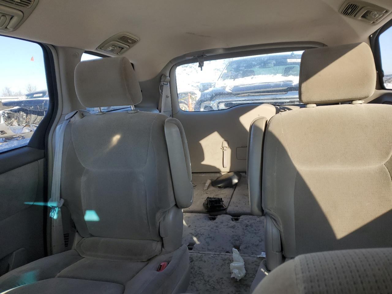 2004 Toyota Sienna VIN 5TDZA23C94S164548 Copart auction photo, all over damage thumbnail 10