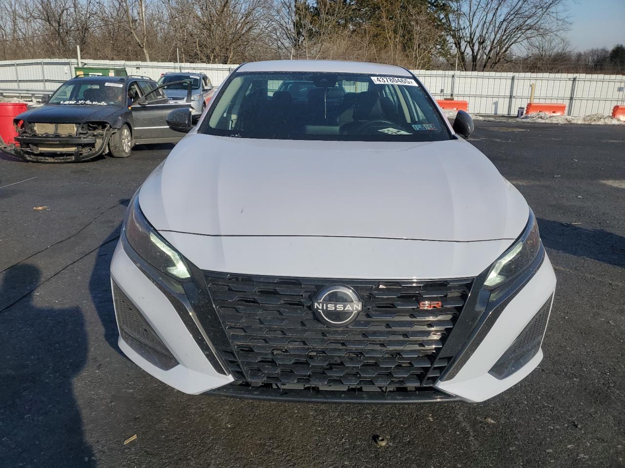 2024 Nissan Altima VIN 1N4BL4CW5RN360197 Copart auction photo, minor dent/scratches damage thumbnail 5
