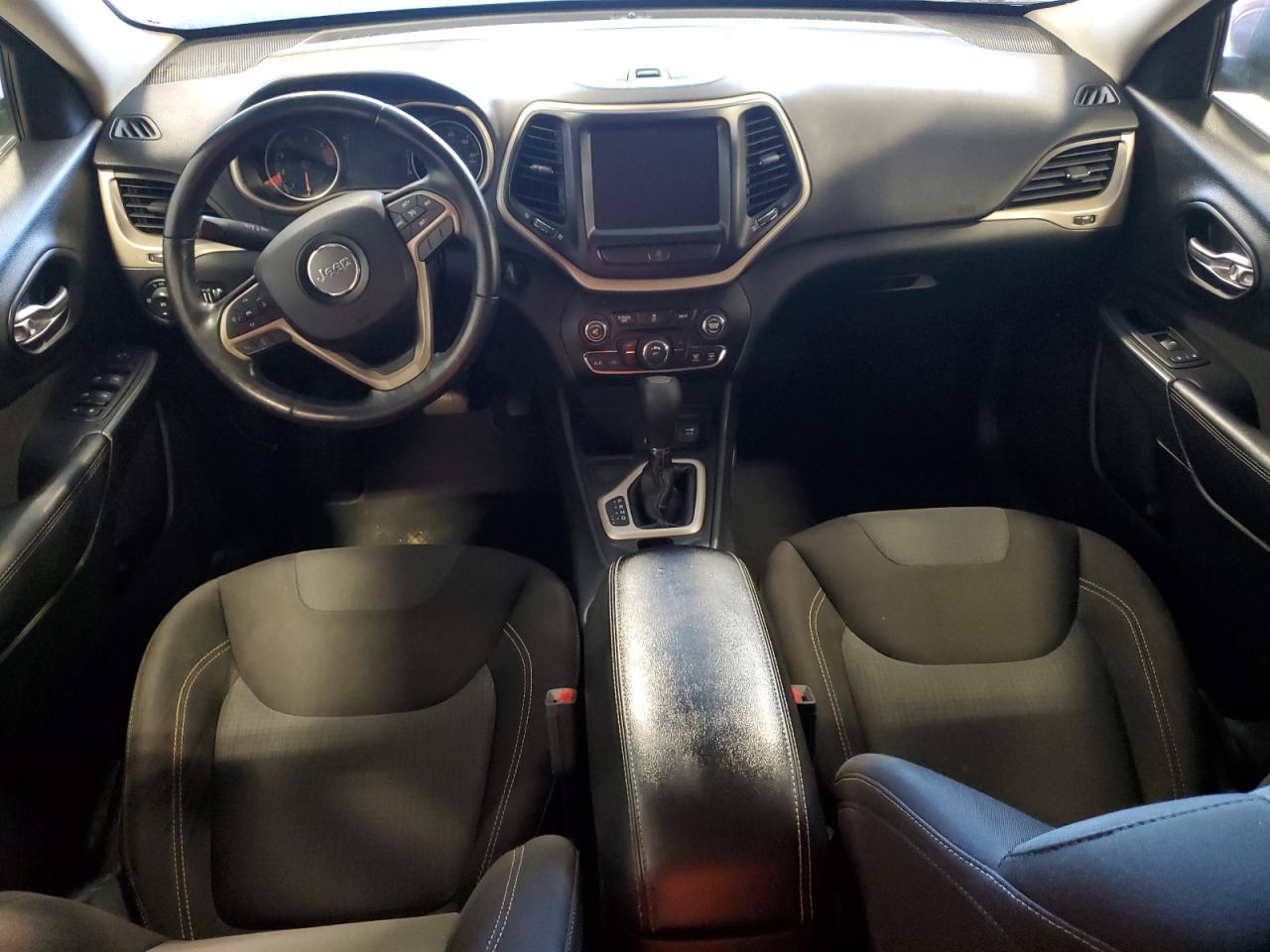 2016 Jeep Grand Cherokee VIN 1C4PJLCB4GW376640 Copart auction photo, burn - engine damage thumbnail 8