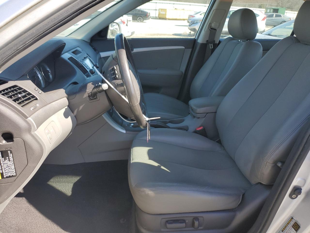 2009 Hyundai Sonata VIN 5NPEU46C79H501566 Copart auction photo, front end / minor dent/scratches damage thumbnail 7