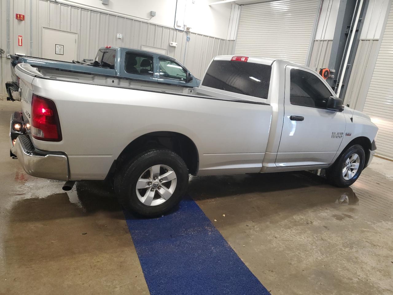 2015 RAM 1500 VIN 3C6JR7DT8FG644901 Copart auction photo, side damage thumbnail 3