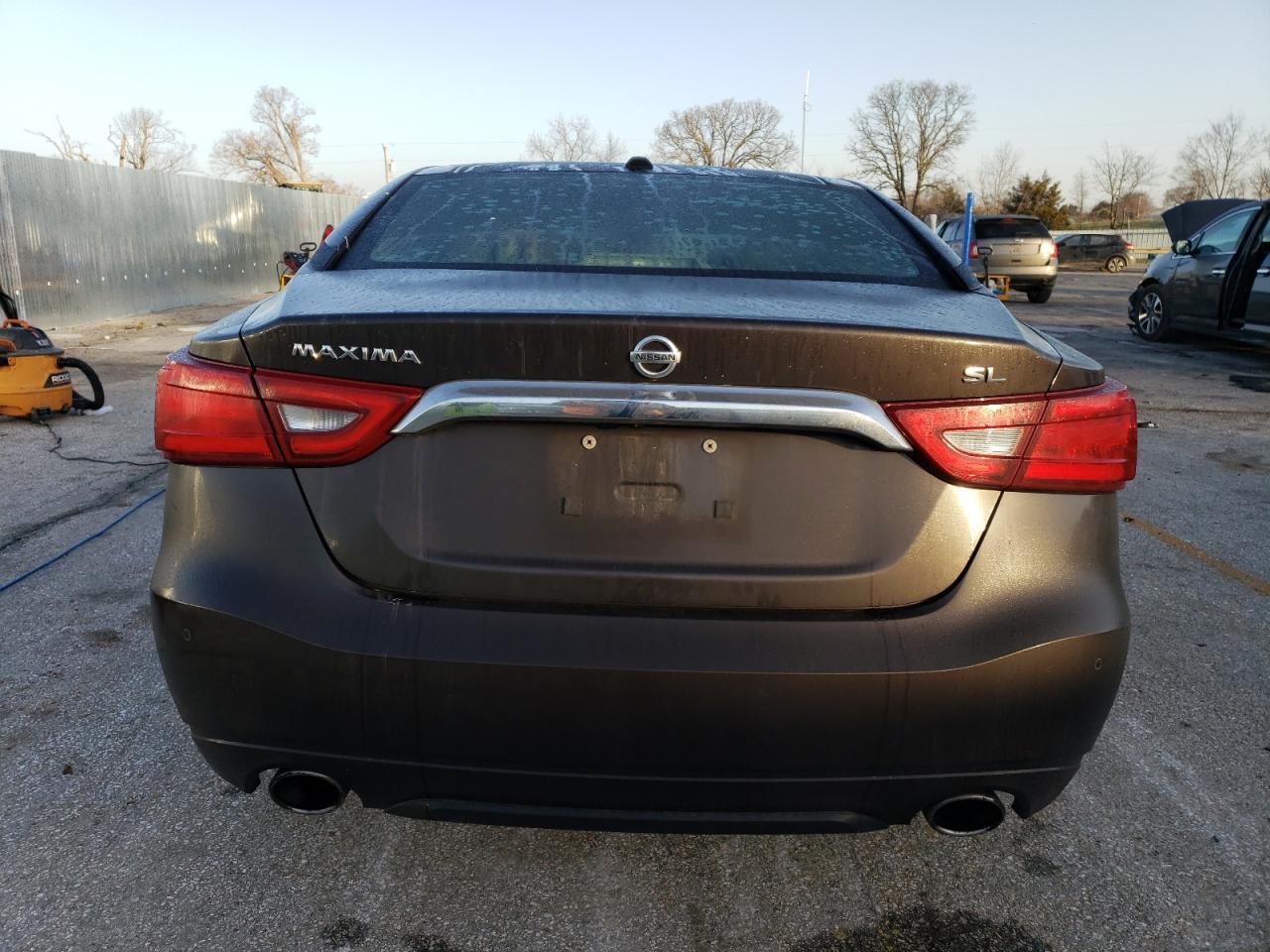 2016 Nissan Maxima VIN 1N4AA6AP8GC402220 Copart auction photo, front end / hail damage thumbnail 6