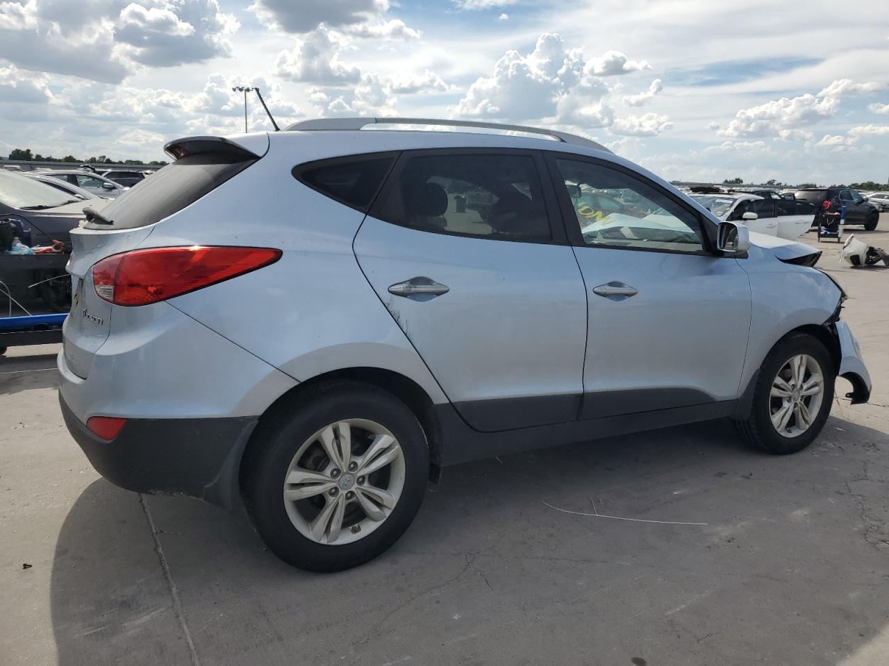 2011 Hyundai Tucson VIN KM8JU3AC7BU151296 Copart auction photo, front end damage thumbnail 3