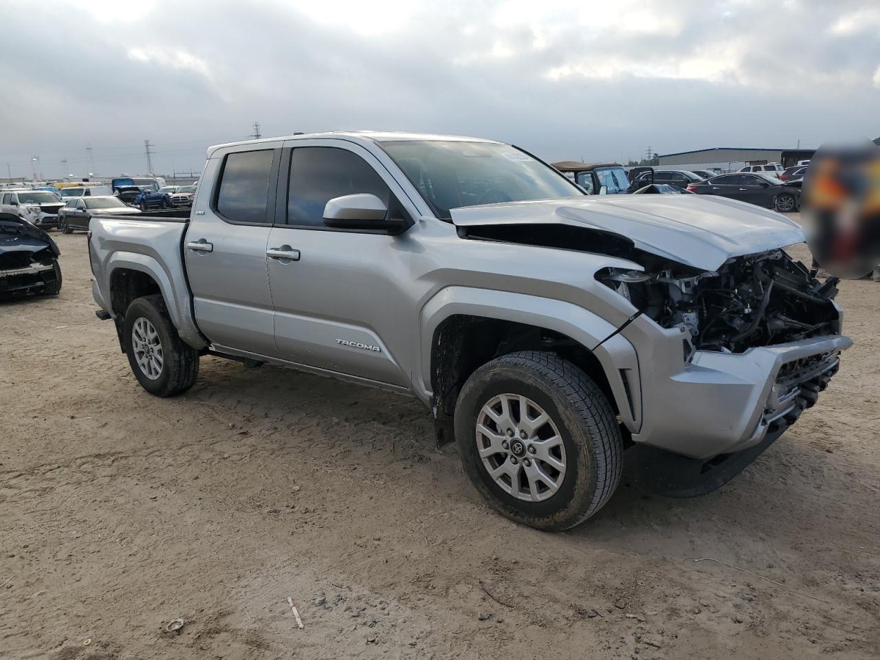2024 Toyota Tacoma VIN 3TMLB5JN2RM003300 Copart auction photo, frame damage / front end damage thumbnail 4