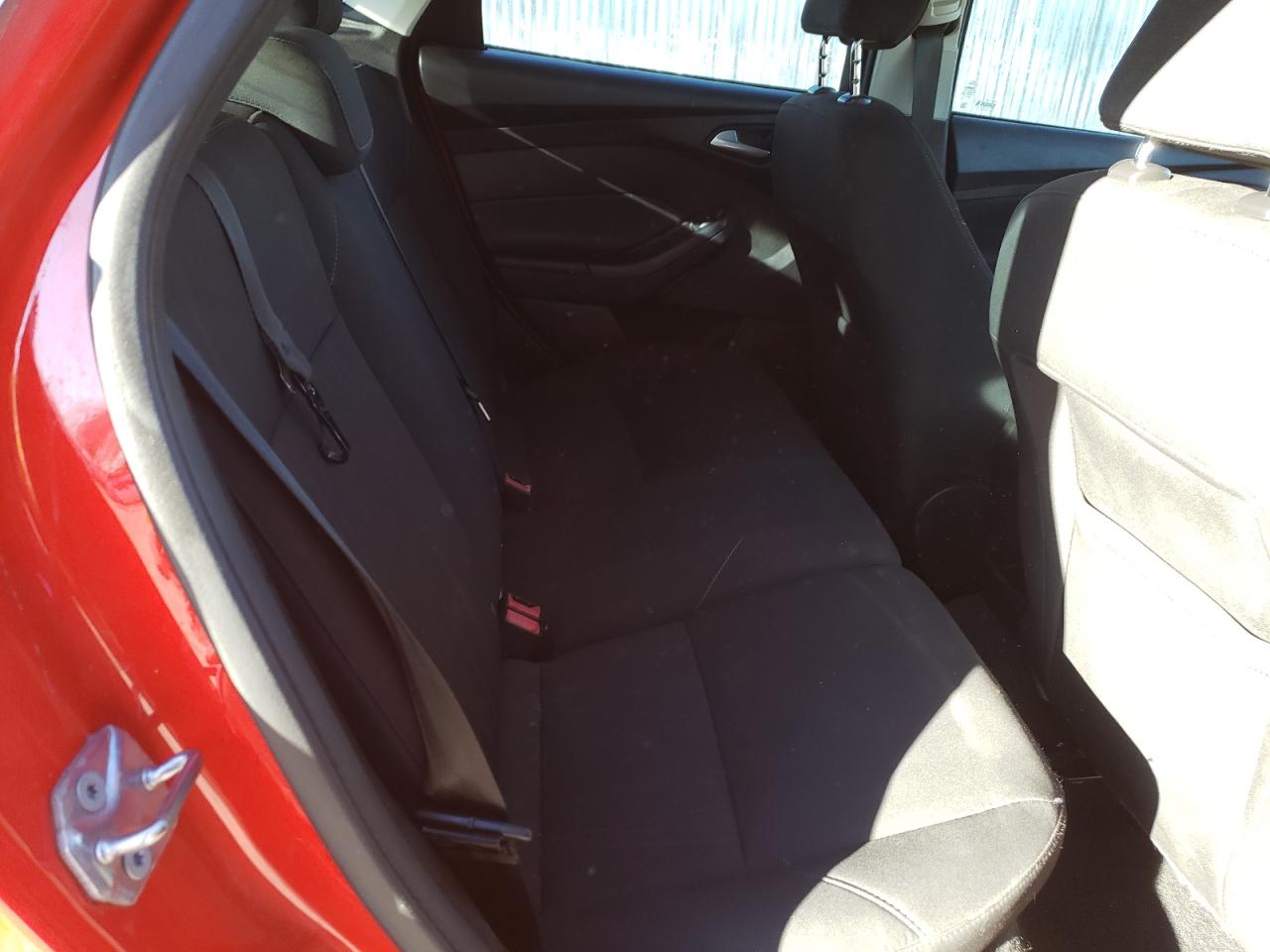 2016 Ford Focus VIN 1FADP3K21GL338762 Copart auction photo, front end / hail damage thumbnail 10
