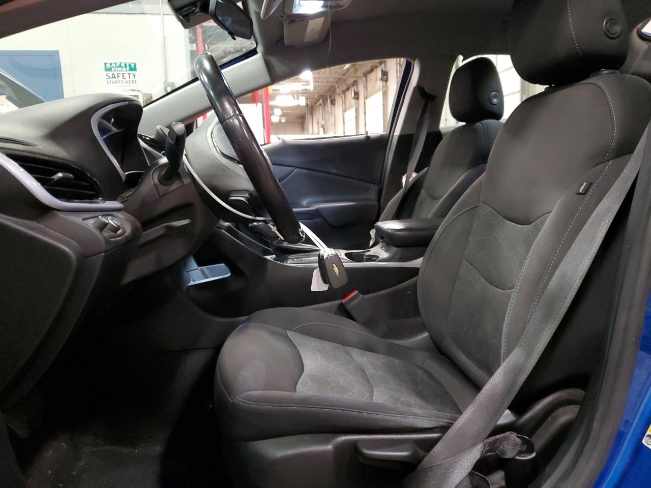 2018 Chevrolet Volt VIN 1G1RA6S54JU118202 Copart auction photo, side / front end damage thumbnail 7