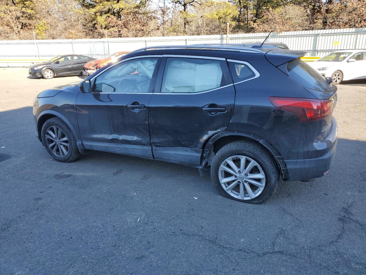 2017 Nissan Rogue VIN JN1BJ1CR3HW129223 Copart auction photo, side / rear end damage thumbnail 2