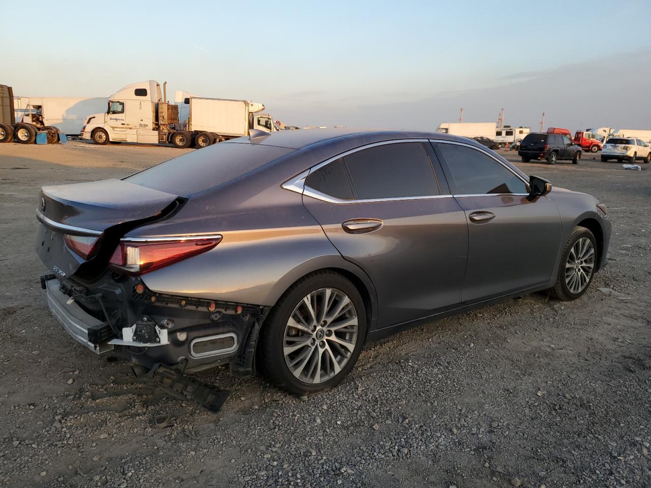 2020 Lexus ES VIN 58ADZ1B12LU074153 Copart auction photo, rear end / side damage thumbnail 3
