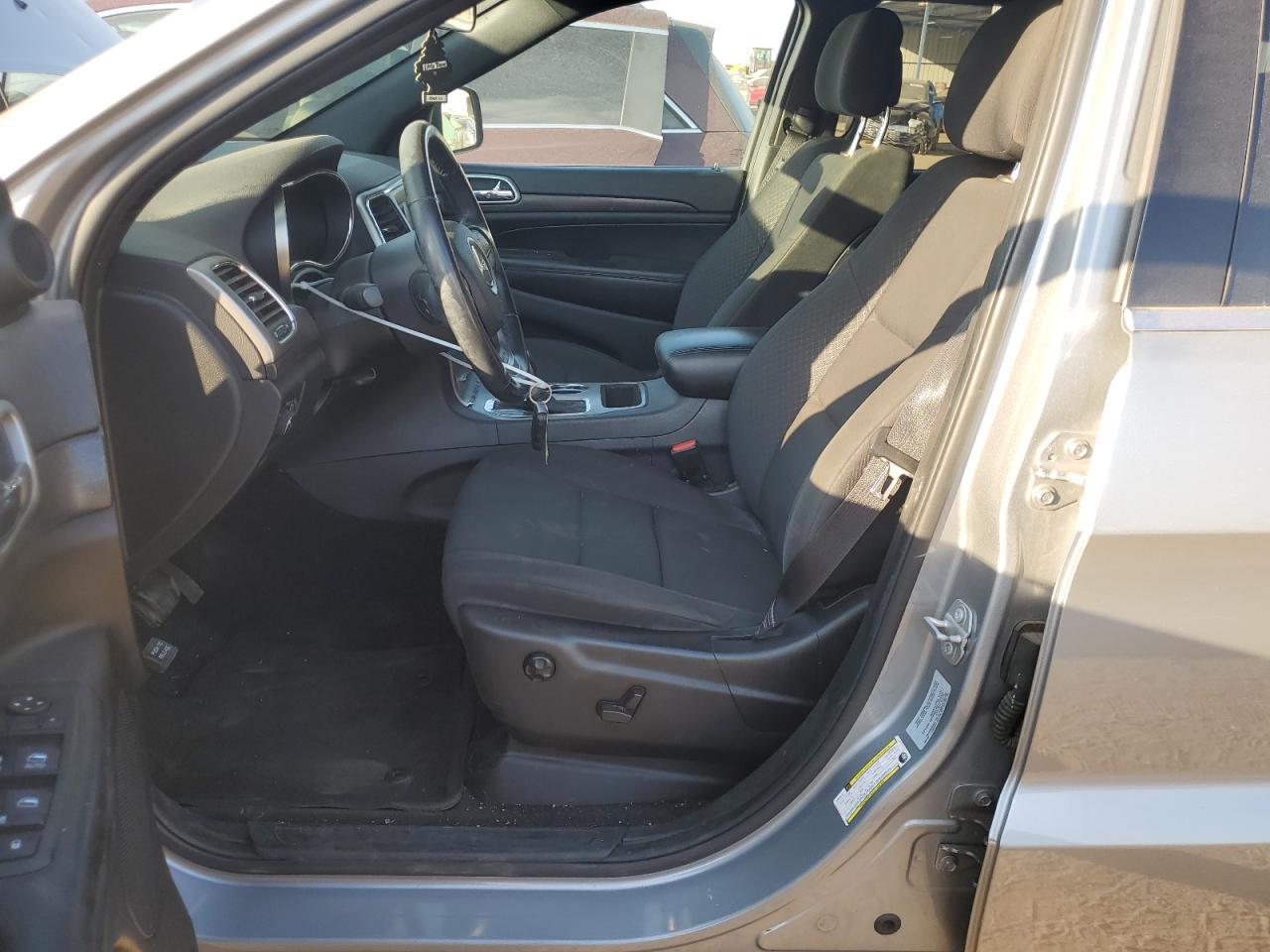 2018 Jeep Grand Cherokee VIN 1C4RJFAG7JC155244 Copart auction photo, hail damage thumbnail 7