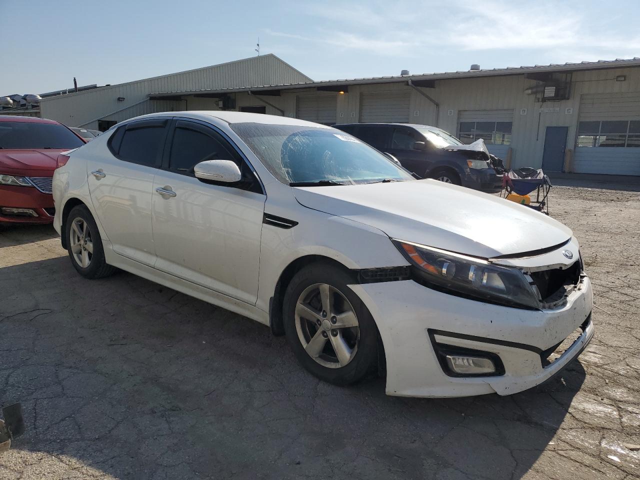 2015 KIA Optima VIN KNAGM4A78F5636745 Copart auction photo, front end / side damage thumbnail 4