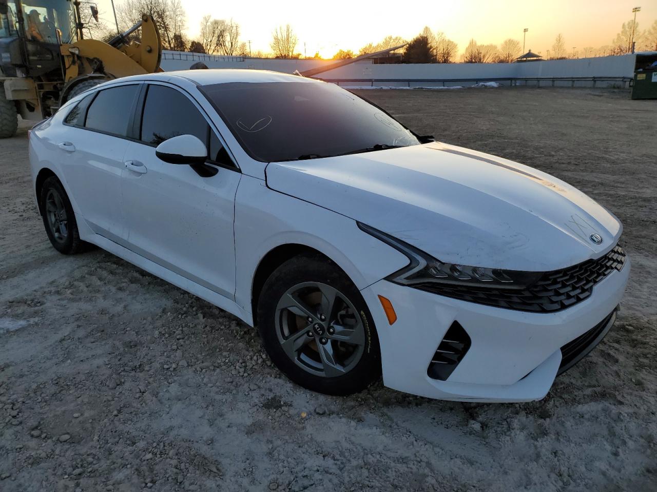 2021 KIA K5 VIN 5XXG14J27MG017417 Copart auction photo, side / front end damage thumbnail 4