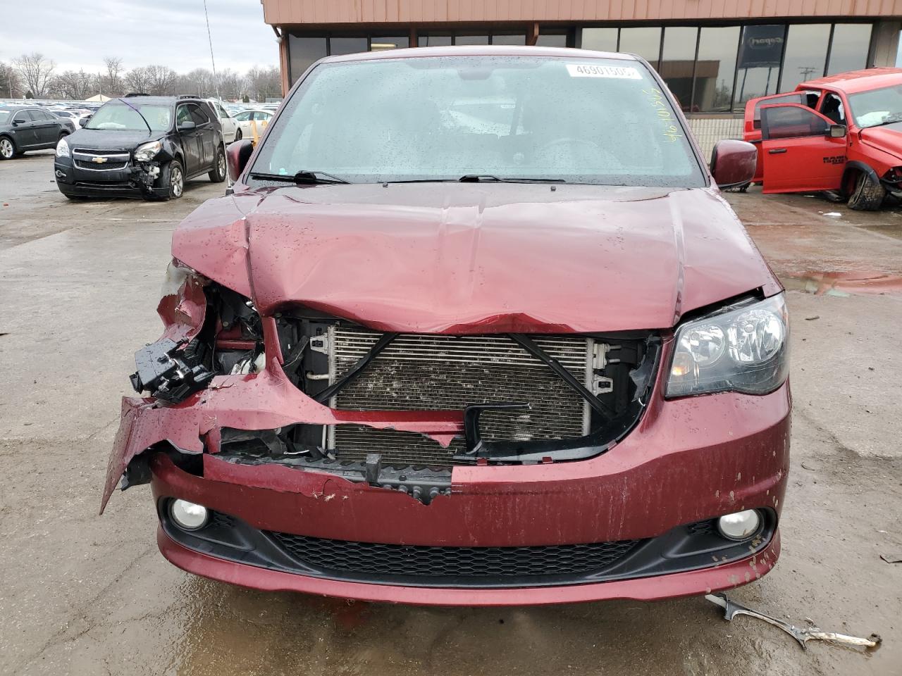 2018 Dodge Caravan VIN 2C4RDGBG6JR329579 Copart auction photo, front end damage thumbnail 5