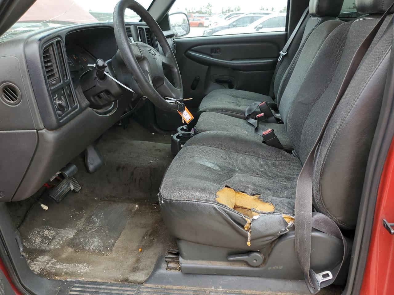 2003 Chevrolet Silverado VIN 1GCEC14X13Z217101 Copart auction photo, all over / front end damage thumbnail 7