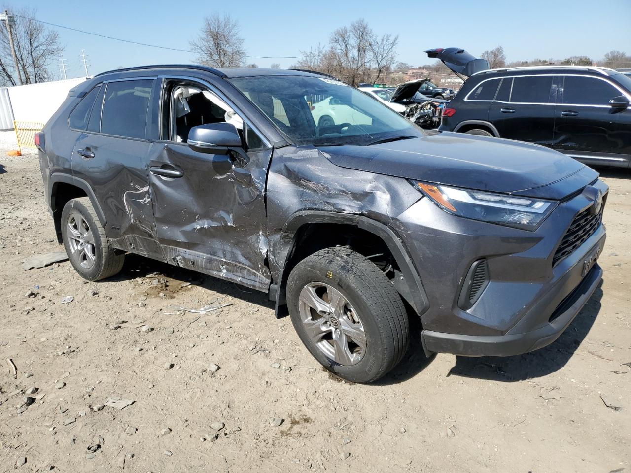 2022 Toyota RAV 4 VIN 4T3RWRFV8NU077988 Copart auction photo, side / front end damage thumbnail 4