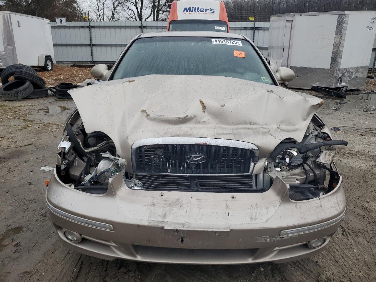 2005 Hyundai Sonata VIN KMHWF35H55A138056 Copart auction photo, front end / minor dent/scratches damage thumbnail 5