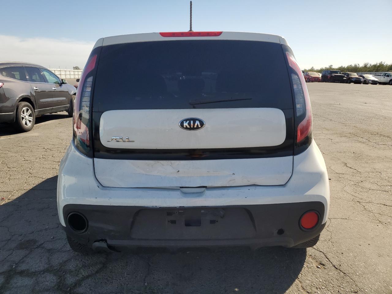 2017 KIA Soul VIN KNDJN2A27H7457702 Copart auction photo, vandalism / front end damage thumbnail 6
